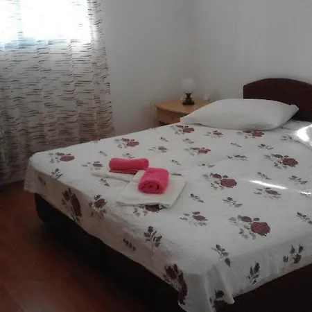 Beach Apartment Zuljana